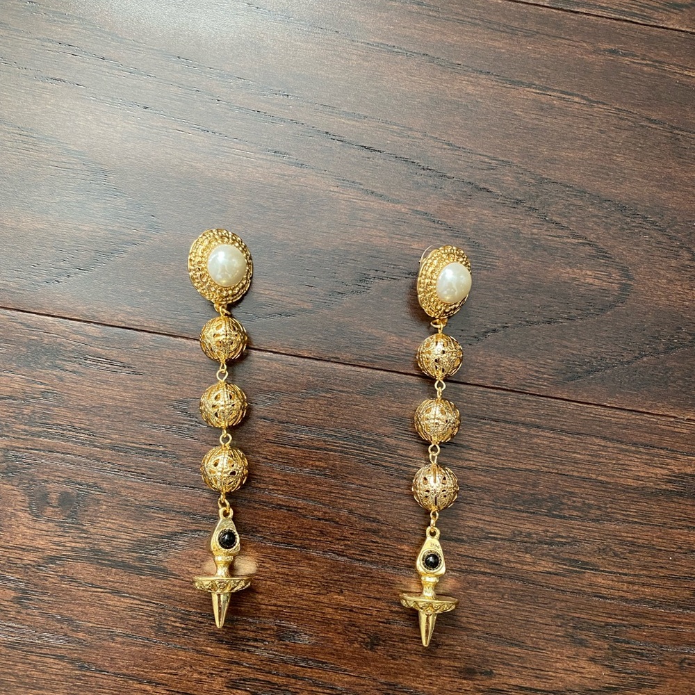 Earring